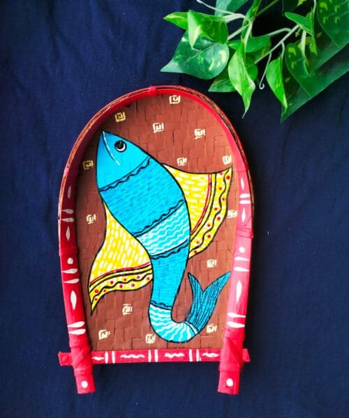 Gond Art Decorative Bamboo Kula - Fish Art | Home Decor | Handpainted | Wall Hanging Handicraft | 8 inch