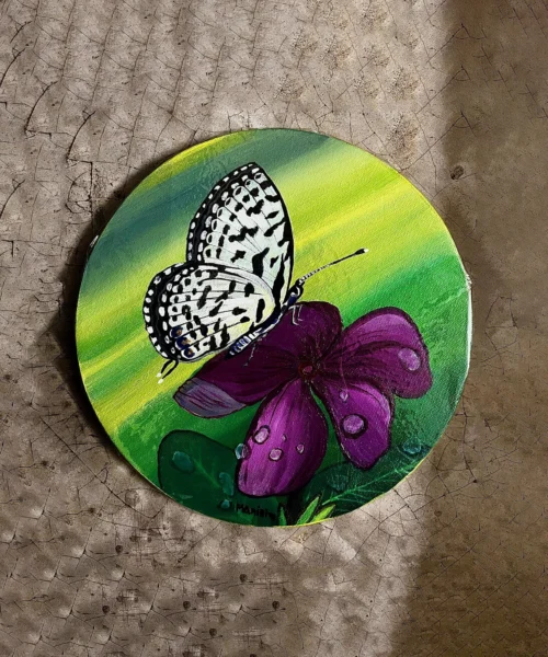 Colourful Butterfly Round Painting | #Arcylic #Varnished #CanvasArt | 8 x 8 inch, 10 x 10 inch, 12 x 12 inch, 16 x 16 inch, 20 x 20 inch